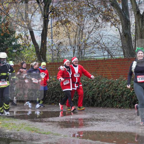07.12.2025 - St. Pauli X-Mass-Run No. 15 Michael Burmester http://msf.ph/oto/9430453 07.12.2025 10:24:00 Laufen 571, 290, 1875, 1872, 2303, 2300 meine-sportfotos.de