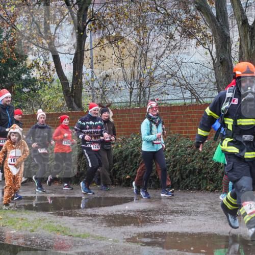 07.12.2025 - St. Pauli X-Mass-Run No. 15 Michael Burmester http://msf.ph/oto/9430462 07.12.2025 10:24:05 Laufen 4167, 338, 101, 2359, 855, 1242, 23, 245 meine-sportfotos.de