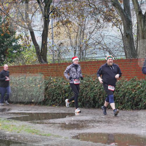 07.12.2025 - St. Pauli X-Mass-Run No. 15 Michael Burmester http://msf.ph/oto/9430469 07.12.2025 10:24:09 Laufen 1823, 2536, 296 meine-sportfotos.de