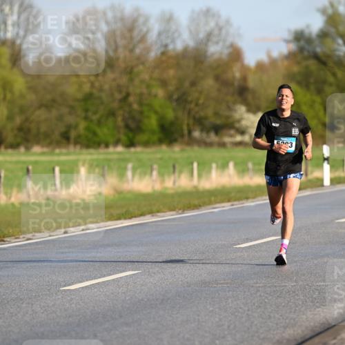 12.04.2026 - 45. Internationalen Wilhelmsburger Insellauf Dr. Thomas Lammeyer http://msf.ph/oto/9430495 12.04.2026 09:06:42 Laufen 5203, 7 meine-sportfotos.de