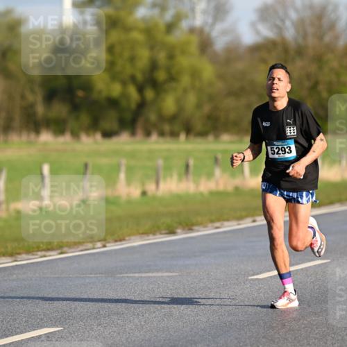 12.04.2026 - 45. Internationalen Wilhelmsburger Insellauf Dr. Thomas Lammeyer http://msf.ph/oto/9430508 12.04.2026 09:06:44 Laufen 9, 5293 meine-sportfotos.de