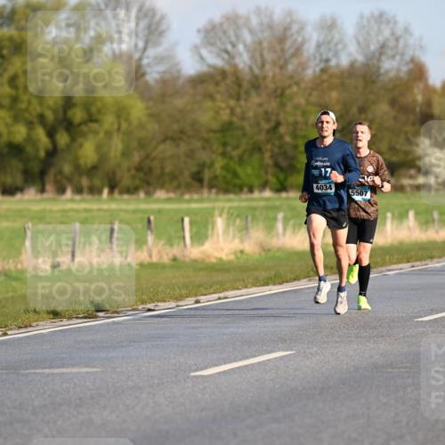 12.04.2026 - 45. Internationalen Wilhelmsburger Insellauf Dr. Thomas Lammeyer http://msf.ph/oto/9430559 12.04.2026 09:07:18 Laufen 17, 4034, 5507, 3521 meine-sportfotos.de
