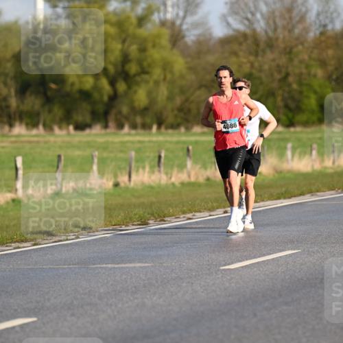 12.04.2026 - 45. Internationalen Wilhelmsburger Insellauf Dr. Thomas Lammeyer http://msf.ph/oto/9430605 12.04.2026 09:07:46 Laufen 4086 meine-sportfotos.de