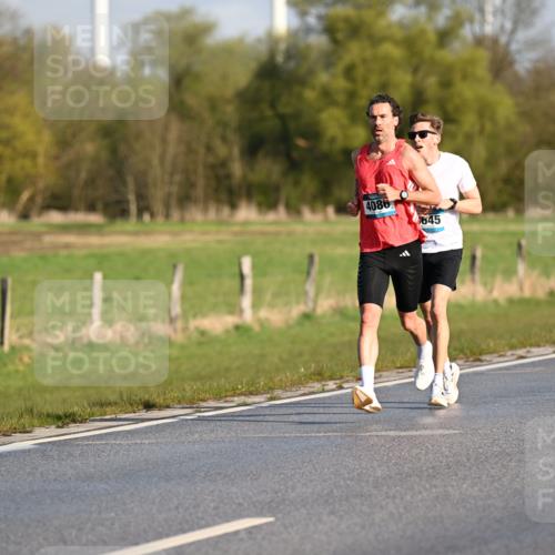 12.04.2026 - 45. Internationalen Wilhelmsburger Insellauf Dr. Thomas Lammeyer http://msf.ph/oto/9430613 12.04.2026 09:07:47 Laufen 4086, 645 meine-sportfotos.de