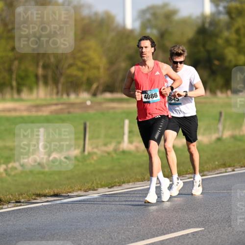 12.04.2026 - 45. Internationalen Wilhelmsburger Insellauf Dr. Thomas Lammeyer http://msf.ph/oto/9430620 12.04.2026 09:07:48 Laufen 4086, 3645 meine-sportfotos.de