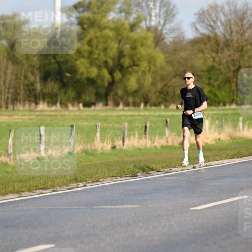 12.04.2026 - 45. Internationalen Wilhelmsburger Insellauf Dr. Thomas Lammeyer http://msf.ph/oto/9430630 12.04.2026 09:07:54 Laufen 3429 meine-sportfotos.de