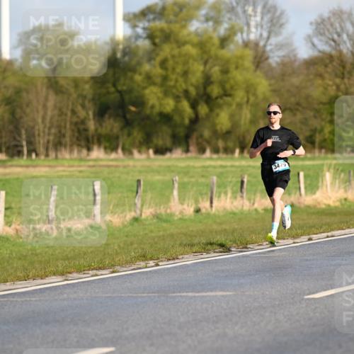 12.04.2026 - 45. Internationalen Wilhelmsburger Insellauf Dr. Thomas Lammeyer http://msf.ph/oto/9430633 12.04.2026 09:07:54 Laufen 3429 meine-sportfotos.de