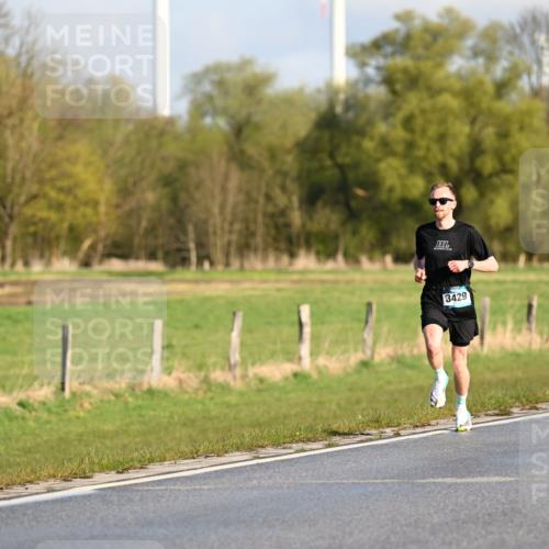 12.04.2026 - 45. Internationalen Wilhelmsburger Insellauf Dr. Thomas Lammeyer http://msf.ph/oto/9430640 12.04.2026 09:07:55 Laufen 3429 meine-sportfotos.de