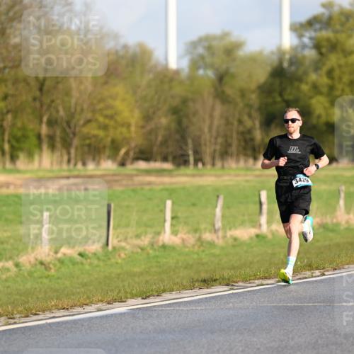 12.04.2026 - 45. Internationalen Wilhelmsburger Insellauf Dr. Thomas Lammeyer http://msf.ph/oto/9430644 12.04.2026 09:07:56 Laufen 3429 meine-sportfotos.de