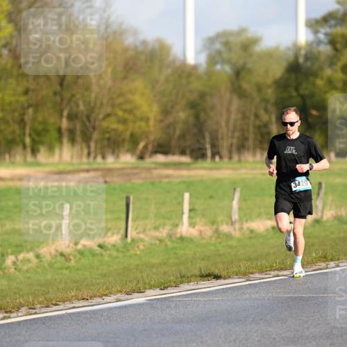 12.04.2026 - 45. Internationalen Wilhelmsburger Insellauf Dr. Thomas Lammeyer http://msf.ph/oto/9430645 12.04.2026 09:07:56 Laufen 3429 meine-sportfotos.de