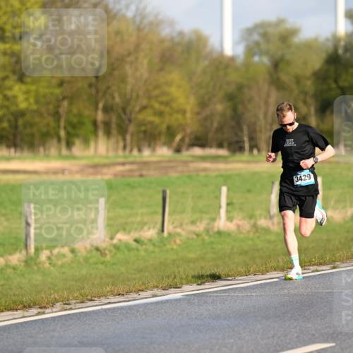 12.04.2026 - 45. Internationalen Wilhelmsburger Insellauf Dr. Thomas Lammeyer http://msf.ph/oto/9430647 12.04.2026 09:07:56 Laufen 3429 meine-sportfotos.de