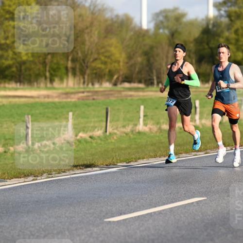 12.04.2026 - 45. Internationalen Wilhelmsburger Insellauf Dr. Thomas Lammeyer http://msf.ph/oto/9430675 12.04.2026 09:08:01 Laufen 077 meine-sportfotos.de