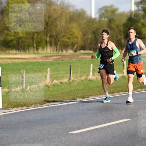 12.04.2026 - 45. Internationalen Wilhelmsburger Insellauf Dr. Thomas Lammeyer http://msf.ph/oto/9430676 12.04.2026 09:08:02 Laufen 077 meine-sportfotos.de