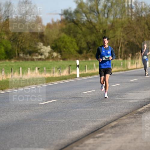 12.04.2026 - 45. Internationalen Wilhelmsburger Insellauf Dr. Thomas Lammeyer http://msf.ph/oto/9430686 12.04.2026 09:08:22 Laufen 2242 meine-sportfotos.de