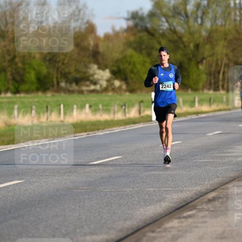 12.04.2026 - 45. Internationalen Wilhelmsburger Insellauf Dr. Thomas Lammeyer http://msf.ph/oto/9430691 12.04.2026 09:08:23 Laufen 2242 meine-sportfotos.de