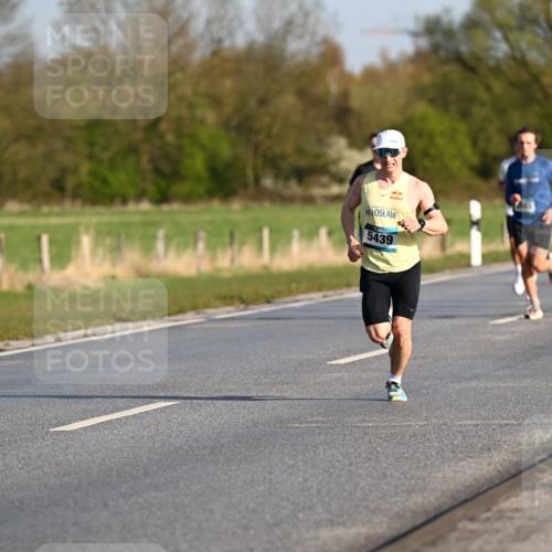 12.04.2026 - 45. Internationalen Wilhelmsburger Insellauf Dr. Thomas Lammeyer http://msf.ph/oto/9430718 12.04.2026 09:08:28 Laufen 5439, 100 meine-sportfotos.de