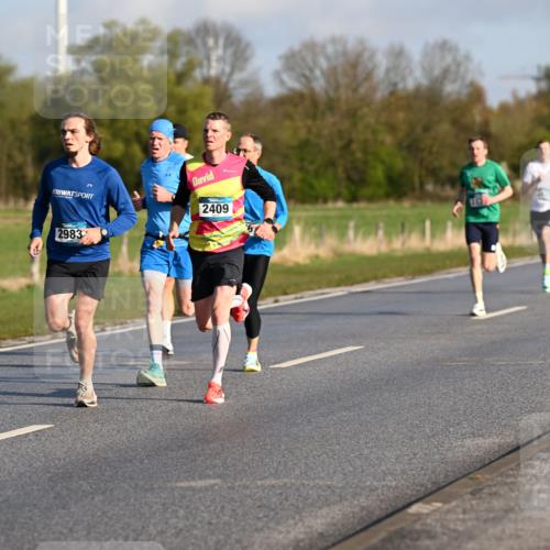 12.04.2026 - 45. Internationalen Wilhelmsburger Insellauf Dr. Thomas Lammeyer http://msf.ph/oto/9430752 12.04.2026 09:08:33 Laufen 2409, 2983 meine-sportfotos.de