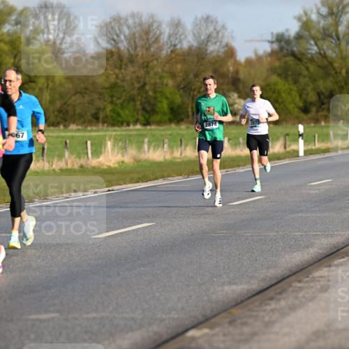 12.04.2026 - 45. Internationalen Wilhelmsburger Insellauf Dr. Thomas Lammeyer http://msf.ph/oto/9430753 12.04.2026 09:08:34 Laufen 2409, 2874, 2873, 67 meine-sportfotos.de