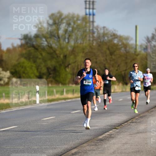 12.04.2026 - 45. Internationalen Wilhelmsburger Insellauf Dr. Thomas Lammeyer http://msf.ph/oto/9430801 12.04.2026 09:08:59 Laufen 2144 meine-sportfotos.de