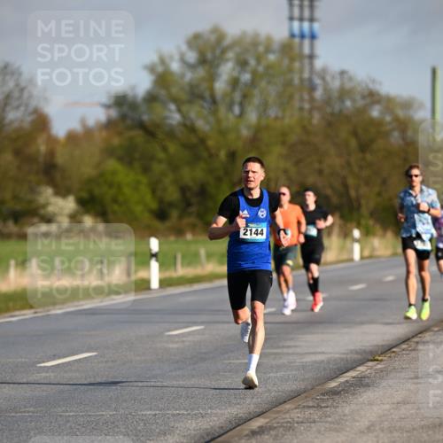 12.04.2026 - 45. Internationalen Wilhelmsburger Insellauf Dr. Thomas Lammeyer http://msf.ph/oto/9430807 12.04.2026 09:09:00 Laufen 2144 meine-sportfotos.de