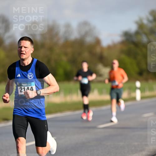 12.04.2026 - 45. Internationalen Wilhelmsburger Insellauf Dr. Thomas Lammeyer http://msf.ph/oto/9430825 12.04.2026 09:09:03 Laufen 2144 meine-sportfotos.de