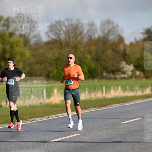 12.04.2026 - 45. Internationalen Wilhelmsburger Insellauf Dr. Thomas Lammeyer http://msf.ph/oto/9430834 12.04.2026 09:09:05 Laufen 2751, 5514 meine-sportfotos.de