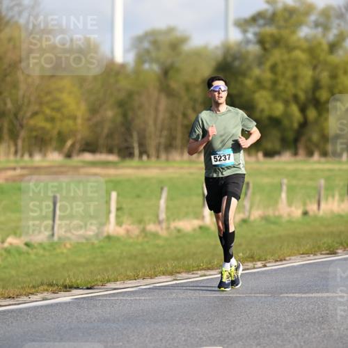 12.04.2026 - 45. Internationalen Wilhelmsburger Insellauf Dr. Thomas Lammeyer http://msf.ph/oto/9430960 12.04.2026 09:09:47 Laufen 5237 meine-sportfotos.de