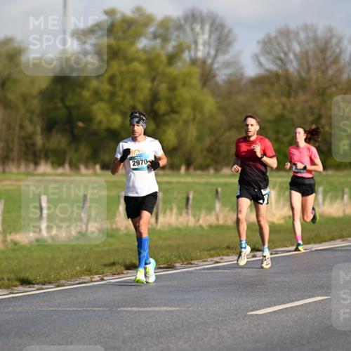12.04.2026 - 45. Internationalen Wilhelmsburger Insellauf Dr. Thomas Lammeyer http://msf.ph/oto/9430974 12.04.2026 09:09:54 Laufen 2970, 5456 meine-sportfotos.de