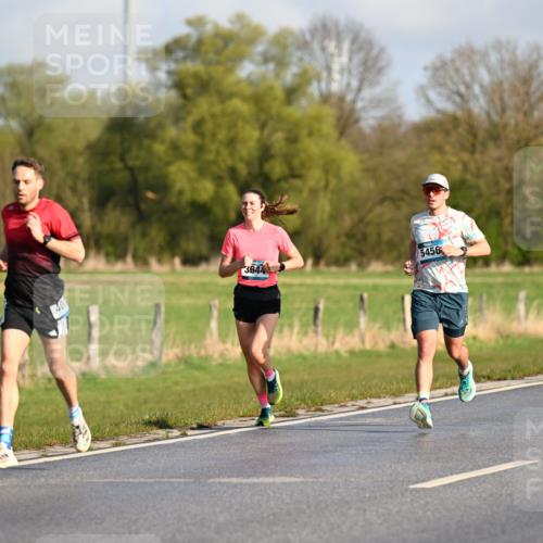 12.04.2026 - 45. Internationalen Wilhelmsburger Insellauf Dr. Thomas Lammeyer http://msf.ph/oto/9430987 12.04.2026 09:09:56 Laufen 400, 3644, 5456, 5676 meine-sportfotos.de