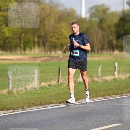 12.04.2026 - 45. Internationalen Wilhelmsburger Insellauf Dr. Thomas Lammeyer http://msf.ph/oto/9431016 12.04.2026 09:10:01 Laufen 5676 meine-sportfotos.de