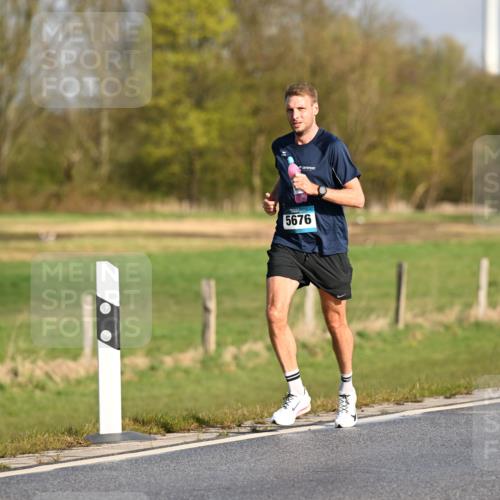 12.04.2026 - 45. Internationalen Wilhelmsburger Insellauf Dr. Thomas Lammeyer http://msf.ph/oto/9431021 12.04.2026 09:10:01 Laufen 5676 meine-sportfotos.de