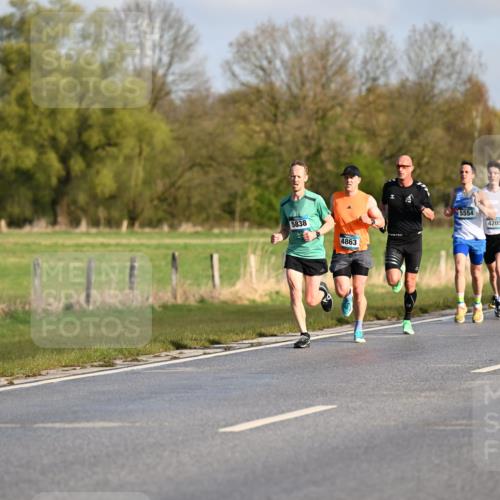 12.04.2026 - 45. Internationalen Wilhelmsburger Insellauf Dr. Thomas Lammeyer http://msf.ph/oto/9431026 12.04.2026 09:10:13 Laufen 5838, 137, 4863, 5554, 4205, 3682 meine-sportfotos.de