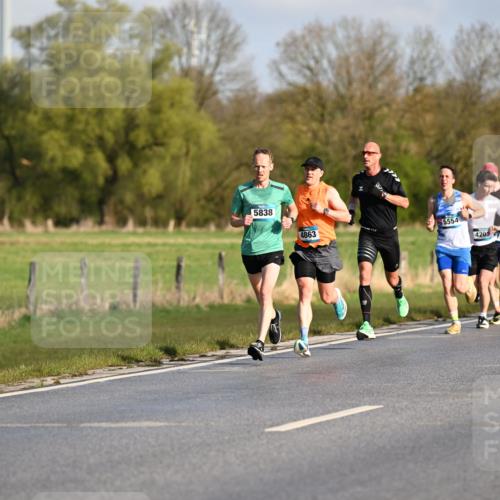 12.04.2026 - 45. Internationalen Wilhelmsburger Insellauf Dr. Thomas Lammeyer http://msf.ph/oto/9431033 12.04.2026 09:10:14 Laufen 5838, 5554, 4863, 4205, 3, 682 meine-sportfotos.de