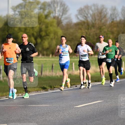 12.04.2026 - 45. Internationalen Wilhelmsburger Insellauf Dr. Thomas Lammeyer http://msf.ph/oto/9431045 12.04.2026 09:10:16 Laufen 583, 4863, 5554, 4205, 682 meine-sportfotos.de