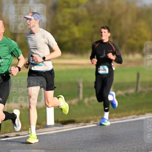 12.04.2026 - 45. Internationalen Wilhelmsburger Insellauf Dr. Thomas Lammeyer http://msf.ph/oto/9431080 12.04.2026 09:10:22 Laufen 682, 6 meine-sportfotos.de