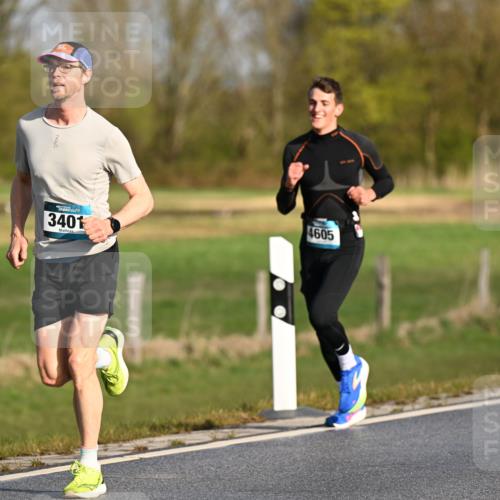 12.04.2026 - 45. Internationalen Wilhelmsburger Insellauf Dr. Thomas Lammeyer http://msf.ph/oto/9431082 12.04.2026 09:10:23 Laufen 3401, 4605 meine-sportfotos.de