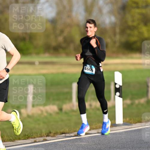 12.04.2026 - 45. Internationalen Wilhelmsburger Insellauf Dr. Thomas Lammeyer http://msf.ph/oto/9431085 12.04.2026 09:10:23 Laufen 3401, 4605, 0 meine-sportfotos.de