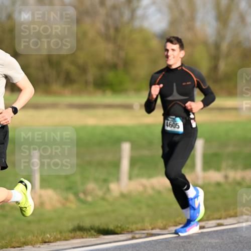12.04.2026 - 45. Internationalen Wilhelmsburger Insellauf Dr. Thomas Lammeyer http://msf.ph/oto/9431087 12.04.2026 09:10:23 Laufen 3401, 4605 meine-sportfotos.de