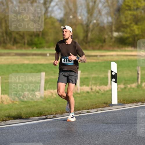 12.04.2026 - 45. Internationalen Wilhelmsburger Insellauf Dr. Thomas Lammeyer http://msf.ph/oto/9431156 12.04.2026 09:10:37 Laufen 4162 meine-sportfotos.de