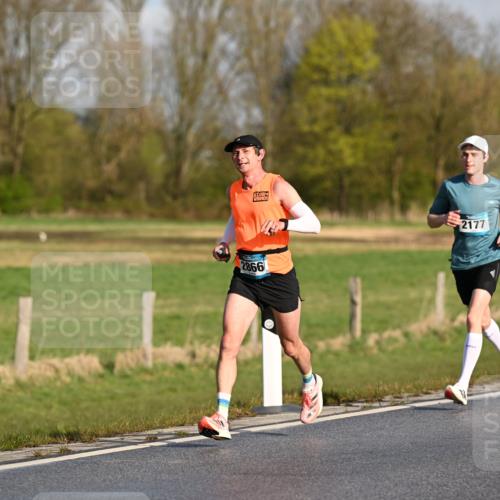 12.04.2026 - 45. Internationalen Wilhelmsburger Insellauf Dr. Thomas Lammeyer http://msf.ph/oto/9431167 12.04.2026 09:10:39 Laufen 2866, 2177, 4475 meine-sportfotos.de