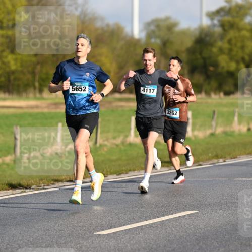 12.04.2026 - 45. Internationalen Wilhelmsburger Insellauf Dr. Thomas Lammeyer http://msf.ph/oto/9431222 12.04.2026 09:10:53 Laufen 5652, 4117, 3262, 2789 meine-sportfotos.de