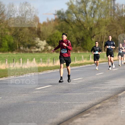 12.04.2026 - 45. Internationalen Wilhelmsburger Insellauf Dr. Thomas Lammeyer http://msf.ph/oto/9431249 12.04.2026 09:11:01 Laufen 2757 meine-sportfotos.de