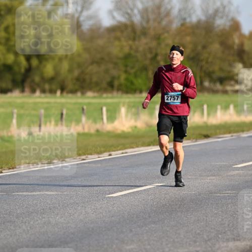 12.04.2026 - 45. Internationalen Wilhelmsburger Insellauf Dr. Thomas Lammeyer http://msf.ph/oto/9431268 12.04.2026 09:11:04 Laufen 2757 meine-sportfotos.de