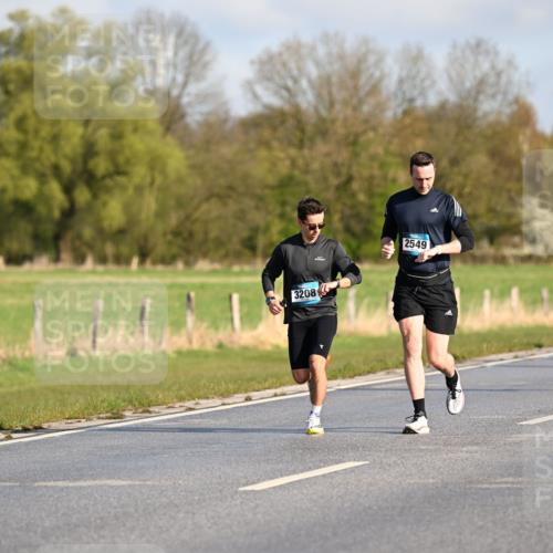 12.04.2026 - 45. Internationalen Wilhelmsburger Insellauf Dr. Thomas Lammeyer http://msf.ph/oto/9431278 12.04.2026 09:11:09 Laufen 3208, 2549, 4003, 4291 meine-sportfotos.de