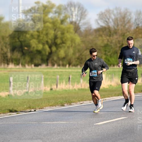 12.04.2026 - 45. Internationalen Wilhelmsburger Insellauf Dr. Thomas Lammeyer http://msf.ph/oto/9431281 12.04.2026 09:11:09 Laufen 3208, 2549 meine-sportfotos.de