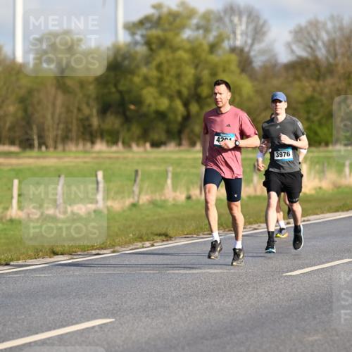 12.04.2026 - 45. Internationalen Wilhelmsburger Insellauf Dr. Thomas Lammeyer http://msf.ph/oto/9431304 12.04.2026 09:11:15 Laufen 4201, 3976 meine-sportfotos.de