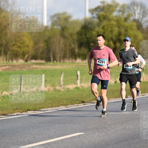 12.04.2026 - 45. Internationalen Wilhelmsburger Insellauf Dr. Thomas Lammeyer http://msf.ph/oto/9431309 12.04.2026 09:11:15 Laufen 4291, 39, 226 meine-sportfotos.de