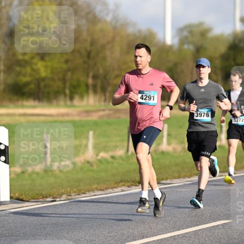 12.04.2026 - 45. Internationalen Wilhelmsburger Insellauf Dr. Thomas Lammeyer http://msf.ph/oto/9431318 12.04.2026 09:11:17 Laufen 4291, 3976, 226, 3372 meine-sportfotos.de