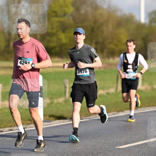 12.04.2026 - 45. Internationalen Wilhelmsburger Insellauf Dr. Thomas Lammeyer http://msf.ph/oto/9431323 12.04.2026 09:11:18 Laufen 4291, 3976, 226 meine-sportfotos.de