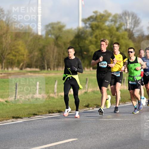 12.04.2026 - 45. Internationalen Wilhelmsburger Insellauf Dr. Thomas Lammeyer http://msf.ph/oto/9431332 12.04.2026 09:11:21 Laufen 3930, 22, 02, 3105, 3099, 3368 meine-sportfotos.de